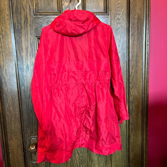 Marks and Spencer Red Packable Windbreaker (Medium) - Picture 2 of 4